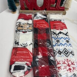 Socks Festive super soft Red, Black, White 3 pairs nwt